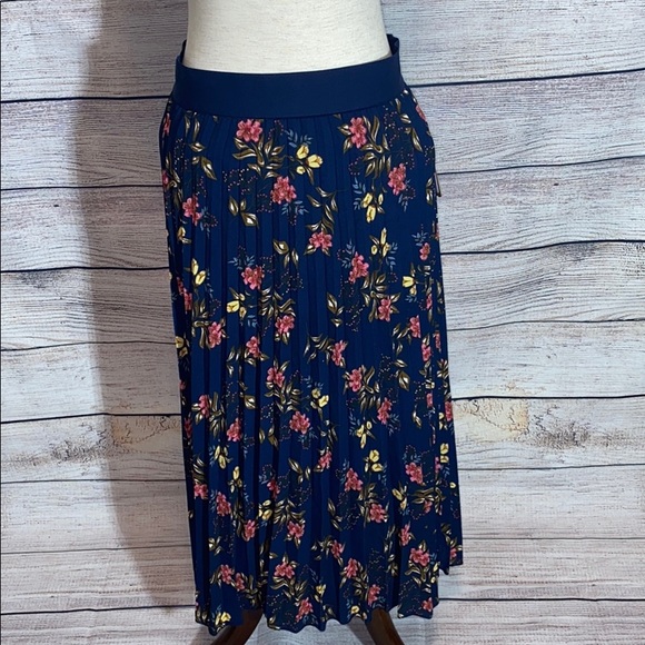ANDI+JAMES Dresses & Skirts - NWT ANDI + JAMES PLEATED SKIRT